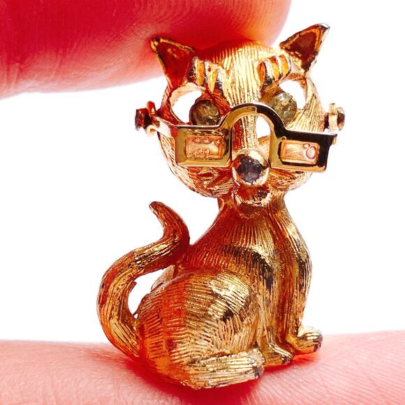 Unusual VTG 1960s Brooch Movable Glasses Cat Rhinestone Eyes Mid Century Pin - Picture 3 of 10